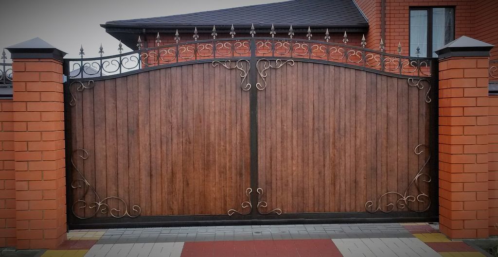 Купить простые ворота для дома: советы по выбору, установке и уходу в Мичуринске от 32589 руб | ВоротМастер-Мчр